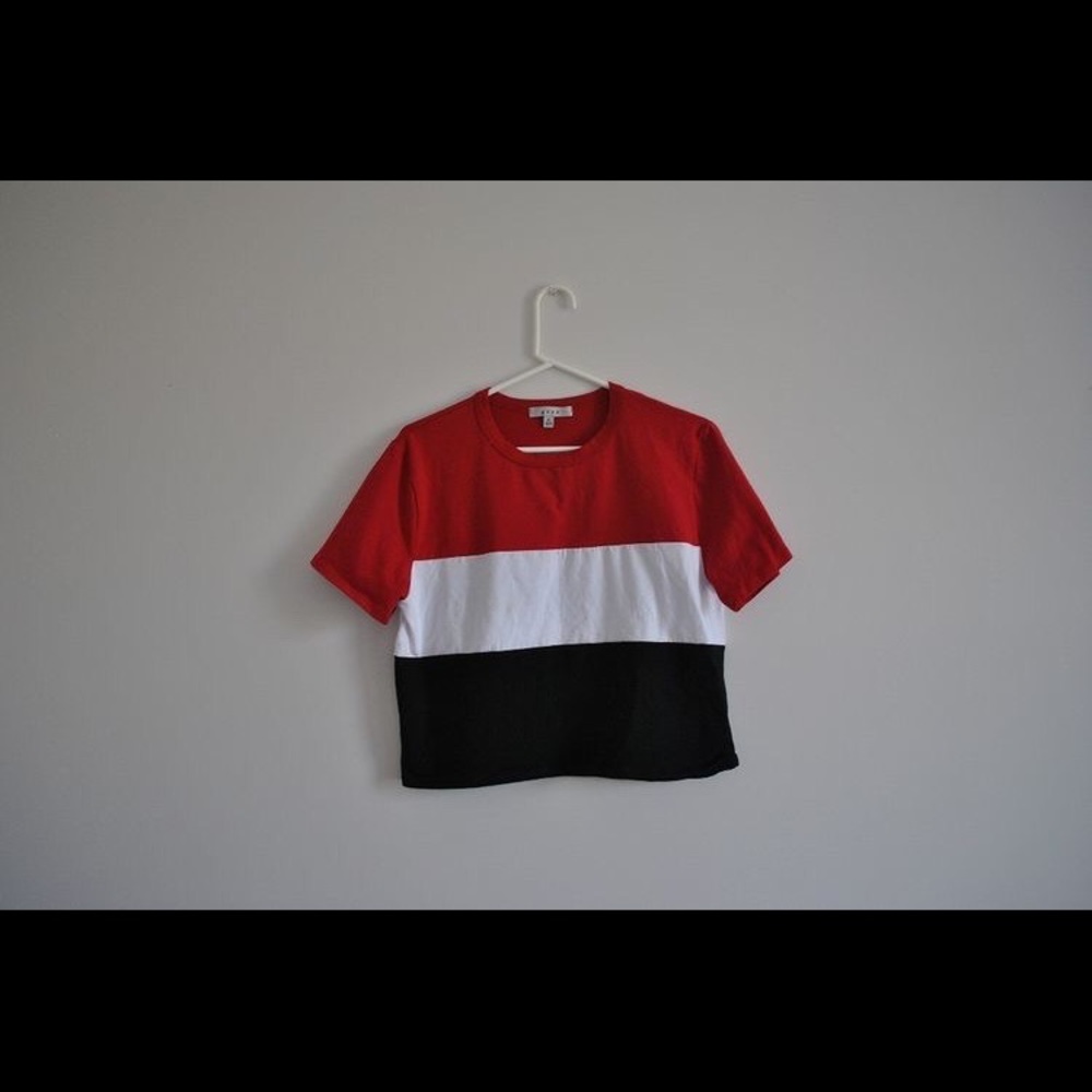GAZE Tee